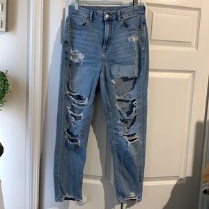 American Eagle Outfitters Ripped Jeans